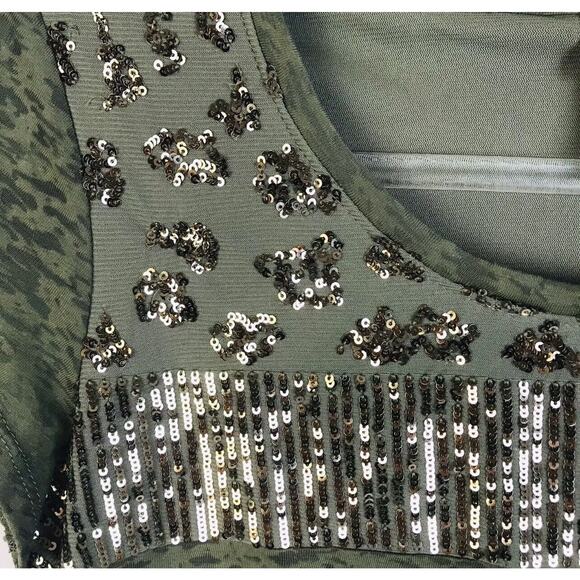 Chico's Top Women"s XS Embellished Sequins Sparkly Gray Party Night Out Knit - Picture 5 of 8